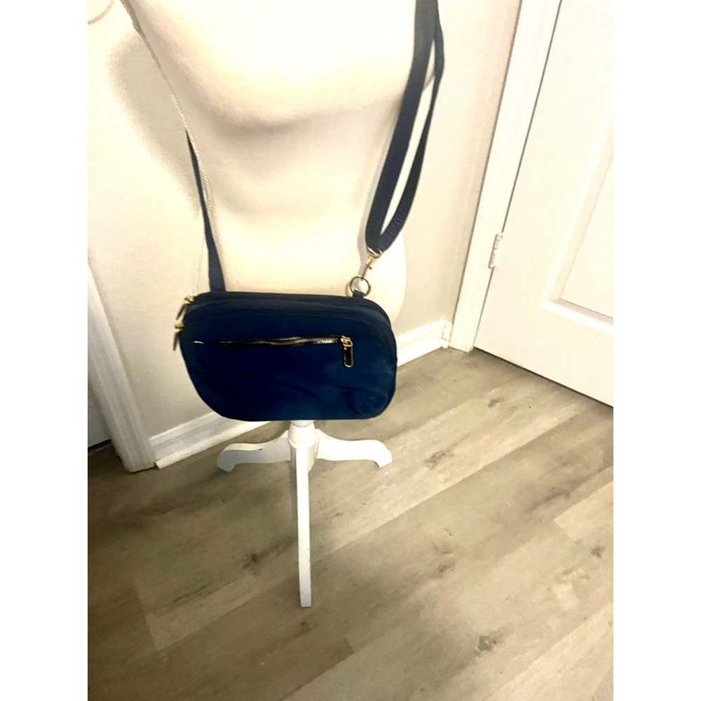 NWOT Travelon Navy Blue Crossbody Messenger Bag Purse - Picture 9 of 11